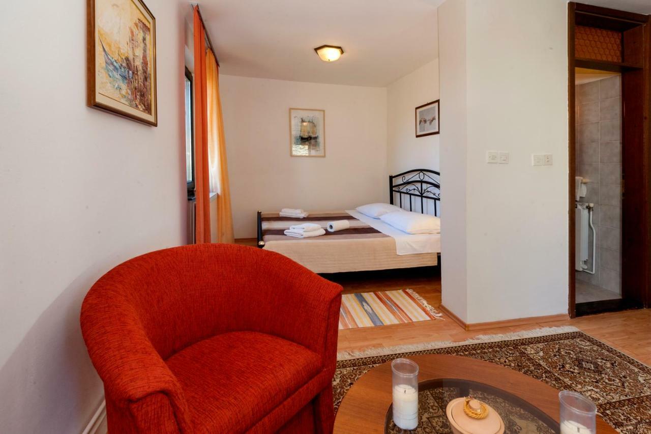 Villa Carolina Tar-Vabriga Екстериор снимка
