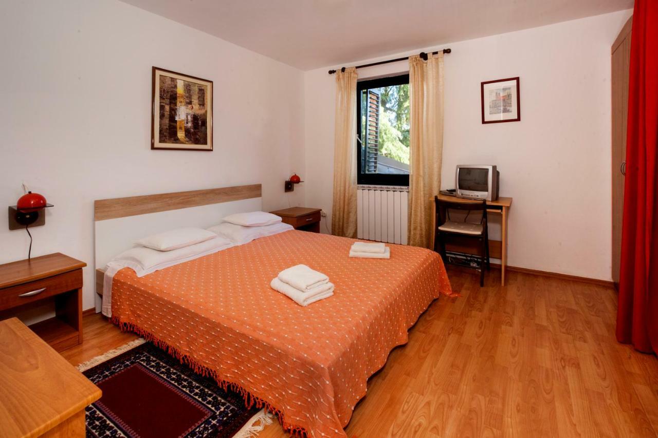 Villa Carolina Tar-Vabriga Екстериор снимка