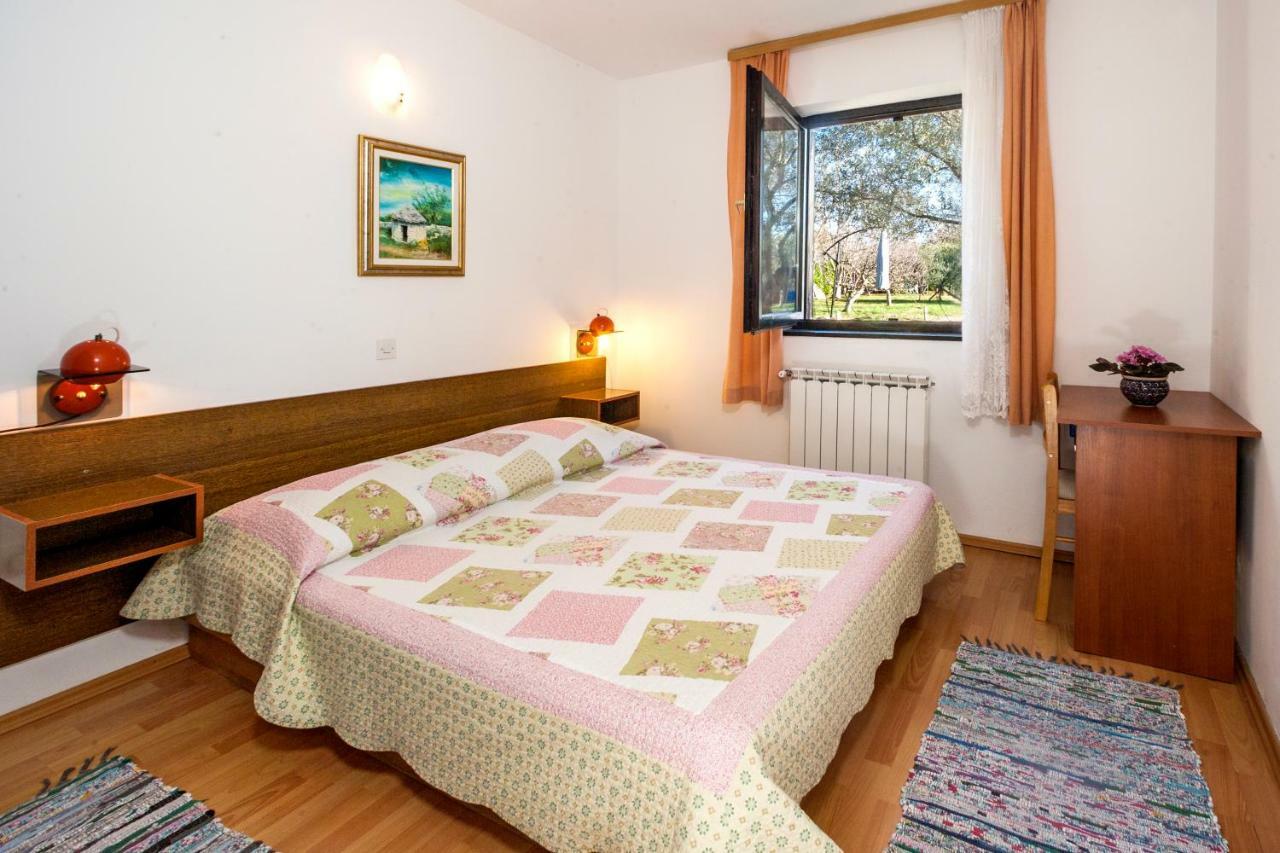 Villa Carolina Tar-Vabriga Екстериор снимка